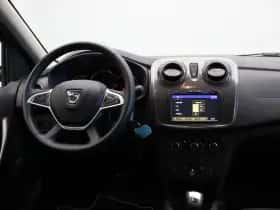 Dacia Sandero Stepway (2018) thumbnail 4