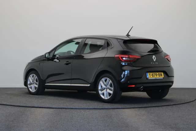 Renault Clio (2022) thumbnail 2
