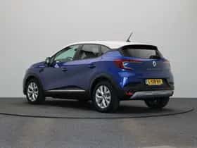 Renault Captur (2020) thumbnail 2