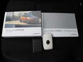 Renault Captur (2020) thumbnail 35