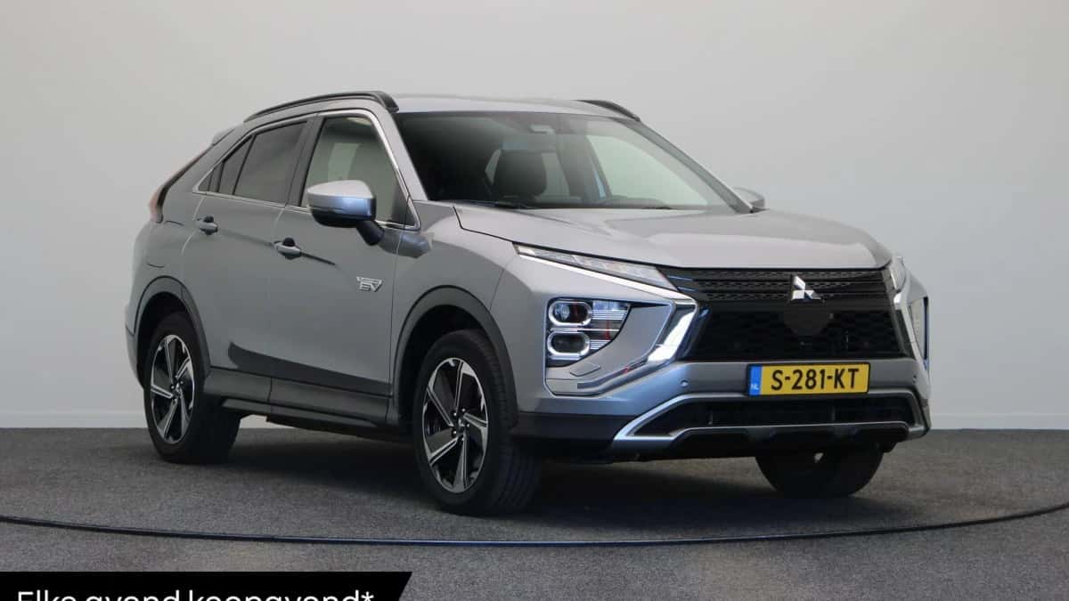 Mitsubishi Eclipse Cross (2022) — foto 1