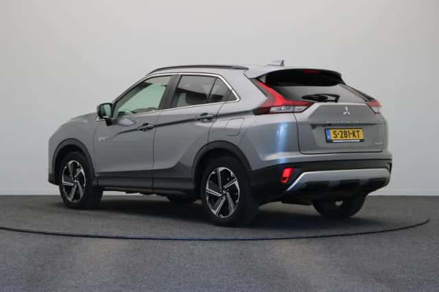Mitsubishi Eclipse Cross (2022) thumbnail 2