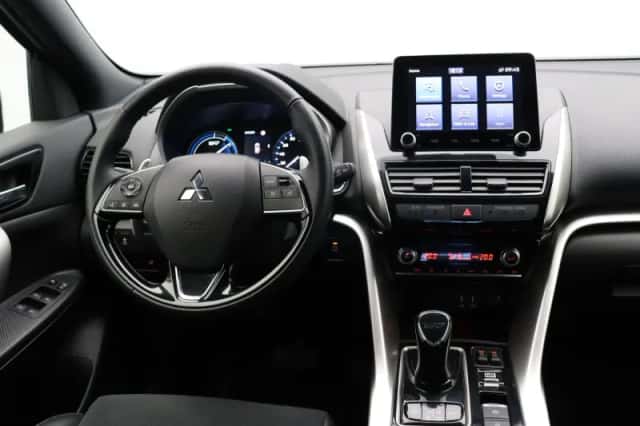 Mitsubishi Eclipse Cross (2022) thumbnail 4