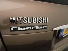 Mitsubishi Eclipse Cross (2019) thumbnail 41