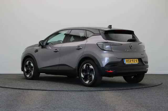 Renault Captur (2025) thumbnail 2