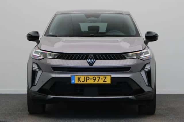 Renault Captur (2025) thumbnail 6