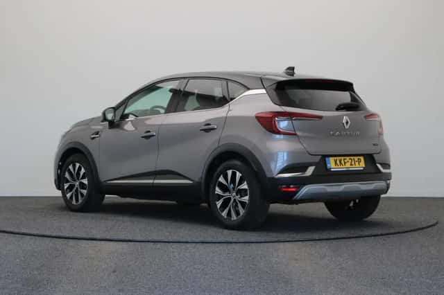 Renault Captur (2024) thumbnail 2