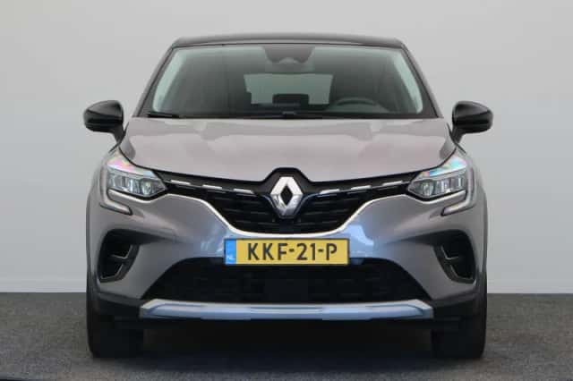 Renault Captur (2024) thumbnail 6