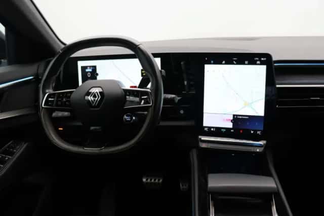 Renault Austral (2023) thumbnail 5