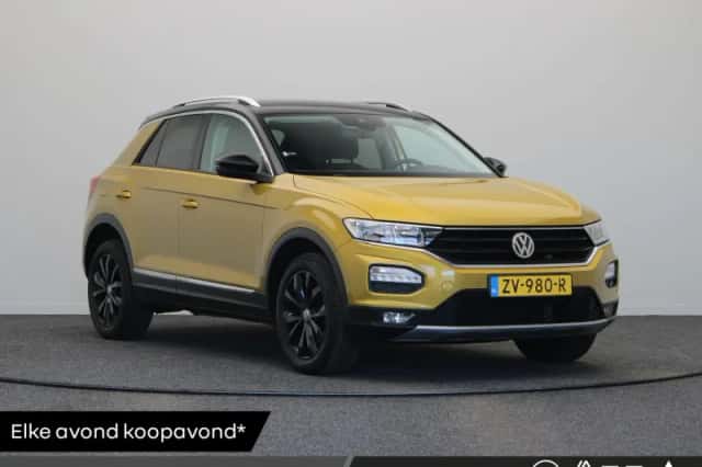 Volkswagen T-Roc (2019) thumbnail 1