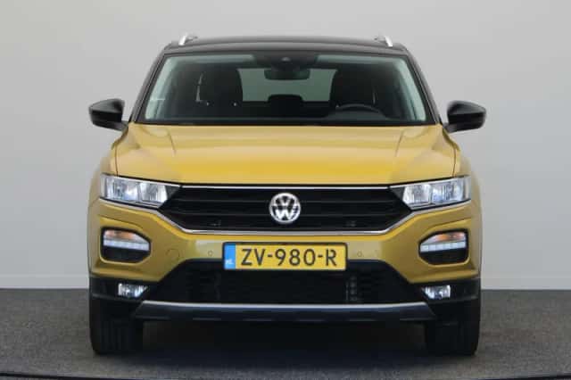 Volkswagen T-Roc (2019) thumbnail 6
