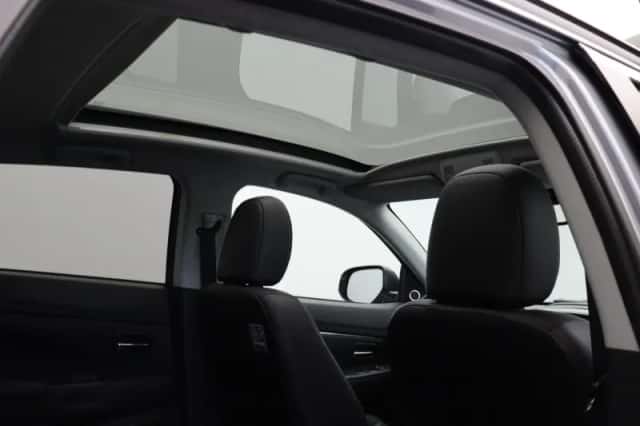 Mitsubishi ASX (2016) thumbnail 4
