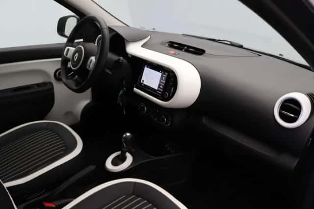 Renault Twingo (2023) thumbnail 5