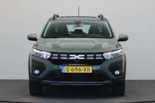 Dacia Sandero Stepway (2023) thumbnail 6