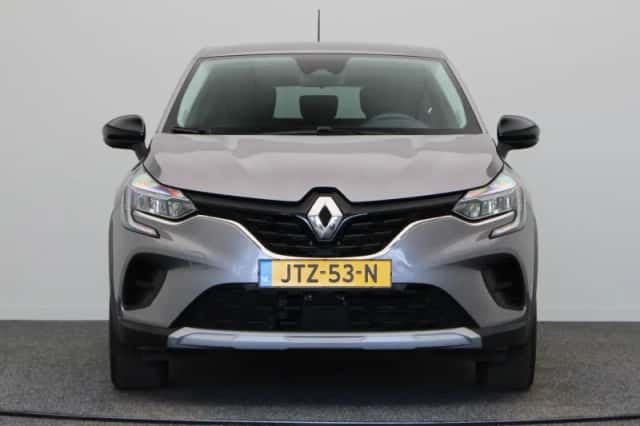 Renault Captur (2023) thumbnail 6