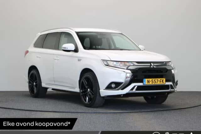 Mitsubishi Outlander (2019) thumbnail 1