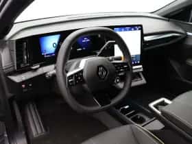 Renault Mégane E-Tech (2025) thumbnail 17