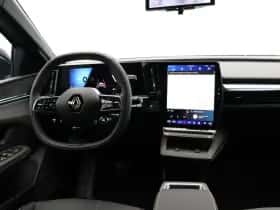 Renault Mégane E-Tech (2025) thumbnail 5