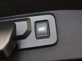 Renault Austral (2024) thumbnail 18