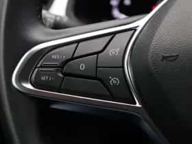 Renault Captur (2024) thumbnail 21