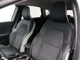 Renault Captur (2024) thumbnail 39