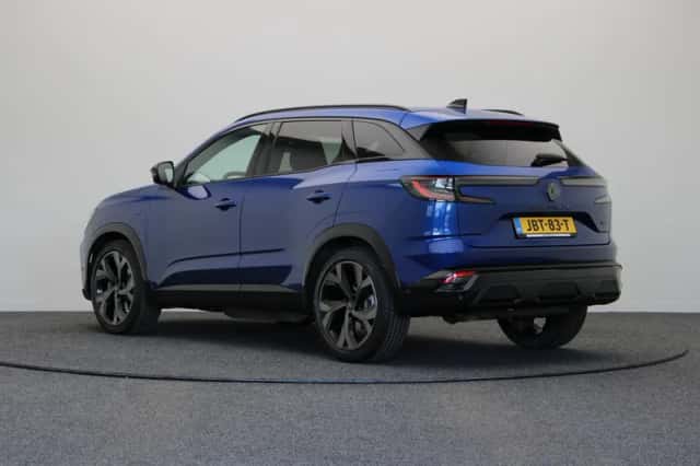 Renault Austral (2024) thumbnail 2