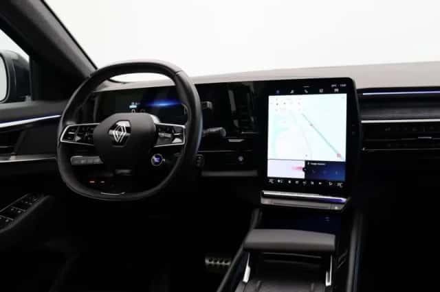 Renault Austral (2024) thumbnail 4