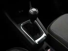 Renault Captur (2024) thumbnail 18