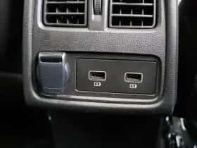 Renault Captur (2024) thumbnail 4