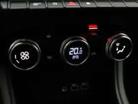 Renault Captur (2024) thumbnail 31