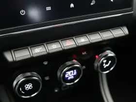 Renault Captur (2024) thumbnail 32