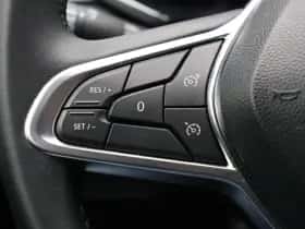 Renault Captur (2024) thumbnail 21