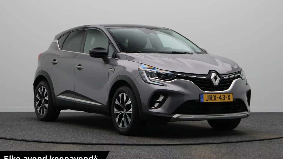 Renault Captur (2024) — foto 1