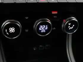 Renault Captur (2024) thumbnail 19