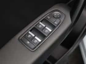 Renault Captur (2024) thumbnail 17