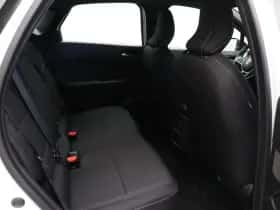 Renault Captur (2024) thumbnail 8