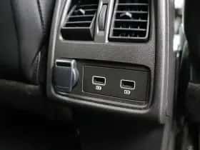 Renault Captur (2024) thumbnail 4