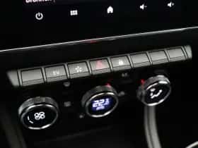 Renault Captur (2024) thumbnail 32