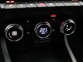 Renault Arkana (2024) thumbnail 30