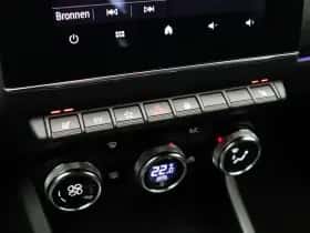 Renault Arkana (2024) thumbnail 31