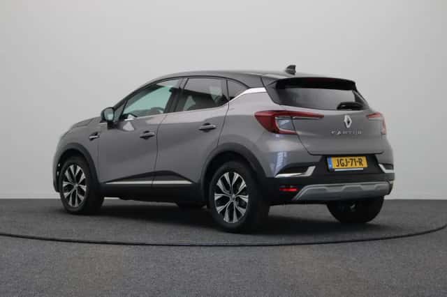 Renault Captur (2024) thumbnail 2