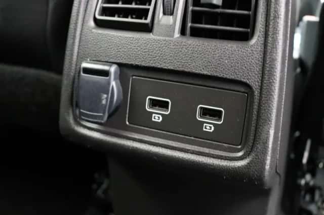 Renault Captur (2024) thumbnail 4