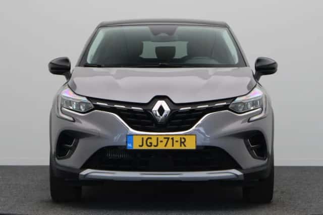 Renault Captur (2024) thumbnail 6