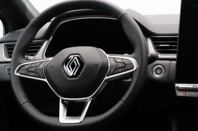 Renault Captur (2026) thumbnail 3
