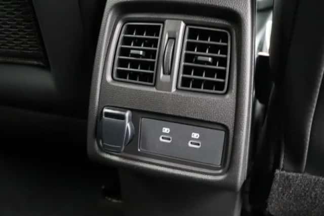 Renault Captur (2026) thumbnail 4