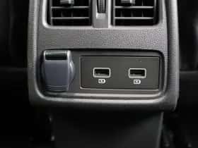 Renault Captur (2024) thumbnail 4
