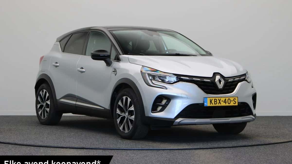 Renault Captur (2024) — foto 1