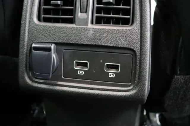 Renault Captur (2024) thumbnail 4