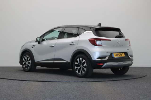 Renault Captur (2024) thumbnail 2