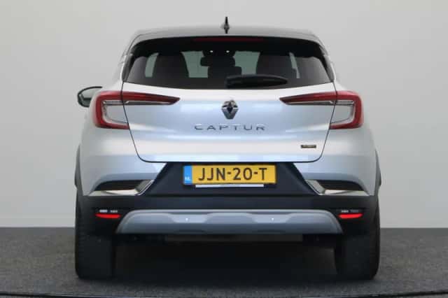 Renault Captur (2024) thumbnail 6